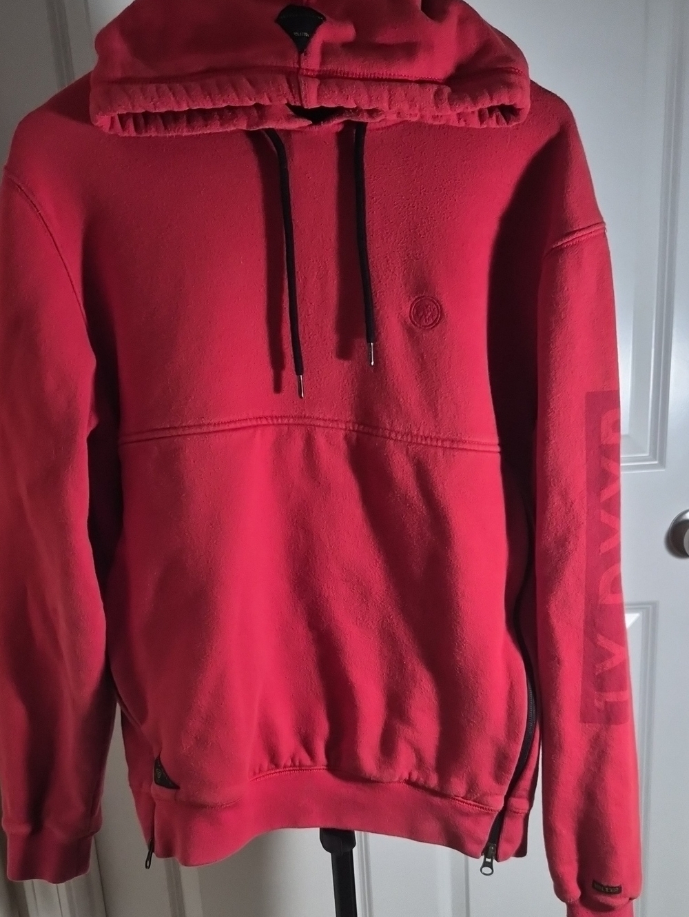 10.Deep Red Hooded Pullover Sweatshirt